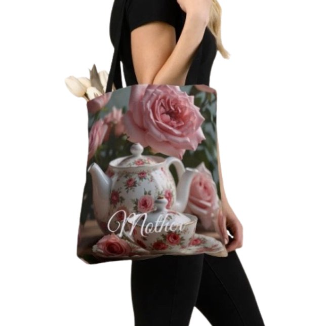 Rosa Kärlöks Te  Tygkasse (Chic tote bag for Mom—perfect for errands, shopping, and showing love this Mother’s Day.

)