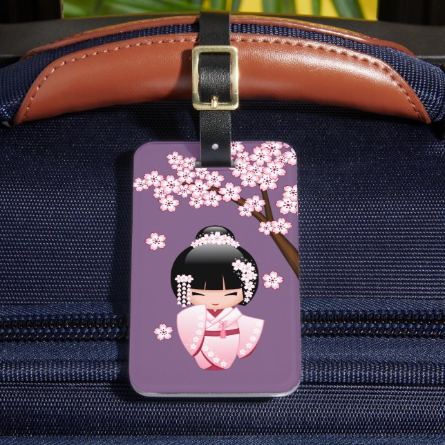 Rosa Kimono Kawaii Kokeshi Docka på Lila Bagagebricka (Framsida Insitu 2)