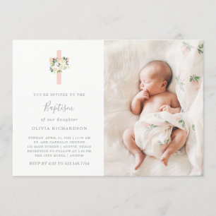 Rosa Kor och vitblommor Fotoflickaptism Inbjudningar