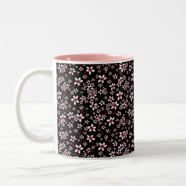 Rosa körsbärsblommor på svart Två-Tonad mugg (Vänster)