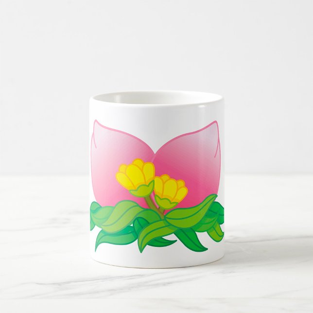Rosa kronblad blomma med gula blommor kaffemugg (Skapare uppladdad)