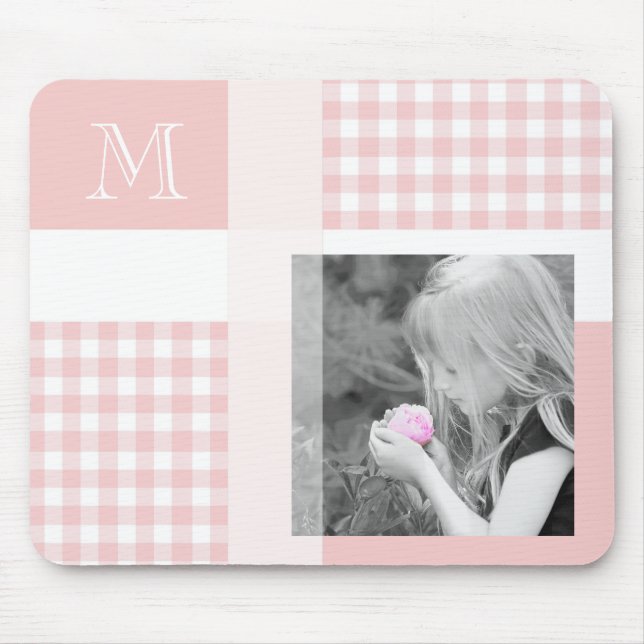 Rosa Lägg till ditt fotogingham Modern Monogram Musmatta (Framsidan)