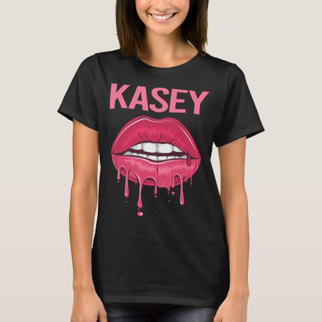 Rosa Läppar - Kasey Namn T Shirt (Framsida)