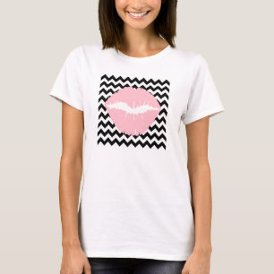Rosa läppar på svart-vit sicksack t shirt
