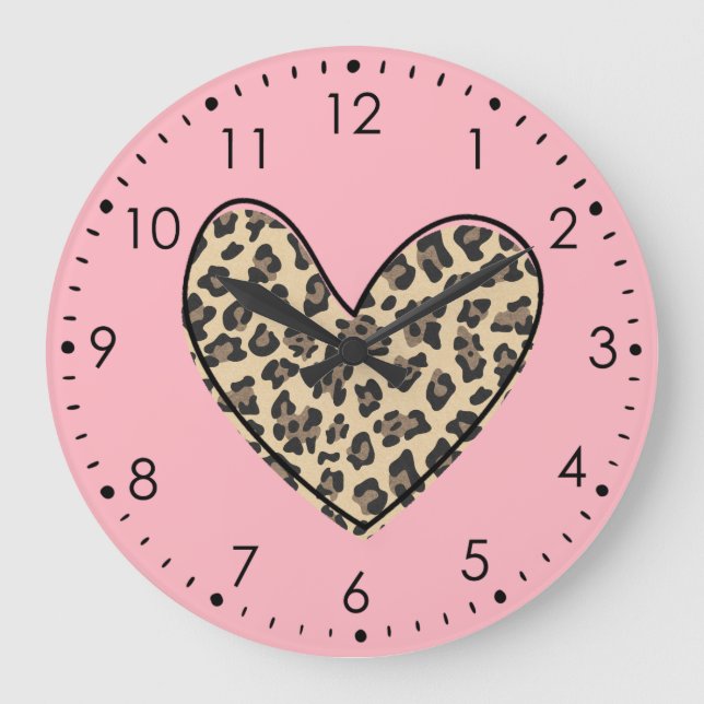 Rosa Leopard Heart Wall Clock Stor Klocka (Framsida)