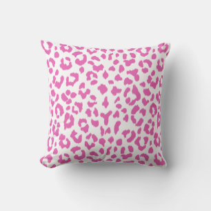 Rosa leopardtryck med monogram kudde