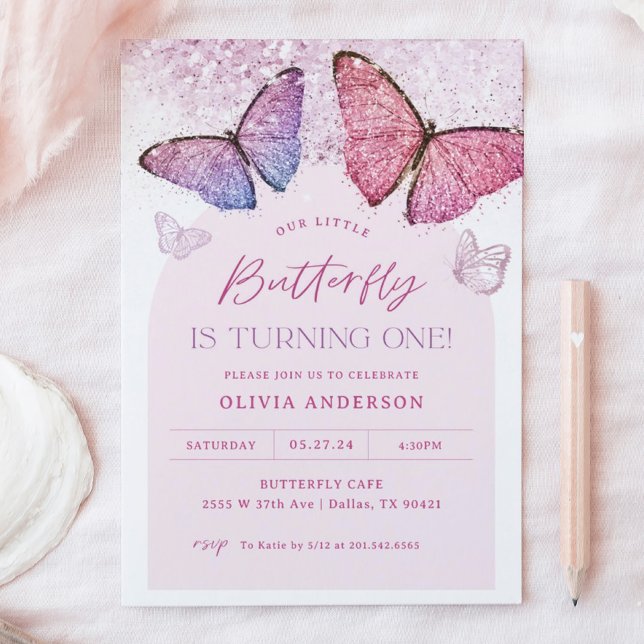 Rosa Lila Butterfly Girl 1st Birthday Party Inbjudningar (Skapare uppladdad)