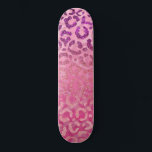 Rosa Lila Glitter Leopard Animal Print Gradient Mini Skateboard Bräda 18,5 Cm<br><div class="desc">Den här chicen och glamorösa mönster är perfekt för trendiget och snyggtens giriga flicka. Den har faux tryckt lila till rosa glatt glitter leopard-tryckgradient ovanpå fuchsia till lilac cheetah print mbre. Den är unik, elegant, söt, gigantisk och coola. ***VIKTIG DESIGN-ANMÄRKNING: Om du vill ha en begäran från anpassad design, t.ex....</div>