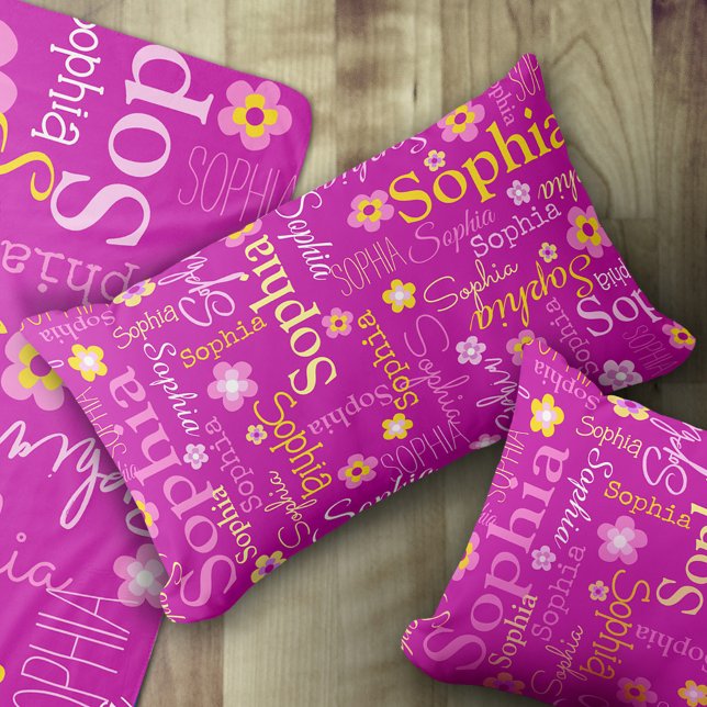 Rosa lila grafisk blommor text namn anpassa lumbarkudde (Skapare uppladdad)