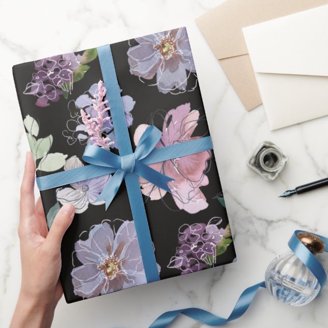 Rosa Lila Petals Black Background Presentpapper (Gifting)