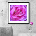 Rosa Lila Ro Photo Tro i magiska citat Poster<br><div class="desc">"De som inte tror på magi kommer aldrig att hitta det." Ett nära foto av en sjudande lila-rosa ros får dig att känna dig inspirerad. Ta en stund för att slappna av och andas in skönheten hos det här stora fotot från ro.. poster. Färska blommor får mig alltid att le....</div>