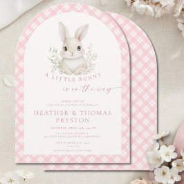 Rosa litet kanin gingham valv baby shower inbjudningar