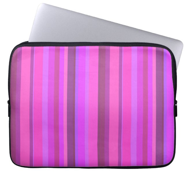 Rosa lodrät rand laptop sleeve (Framsidan)