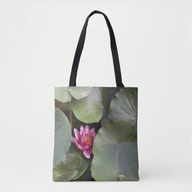 Rosa Lotus Blommar bland Löv-fotografi Tygkasse (Framsida)