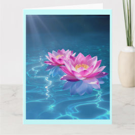 Rosa Lotus Flowers Flytande på Crystal Blue Vatten Kort