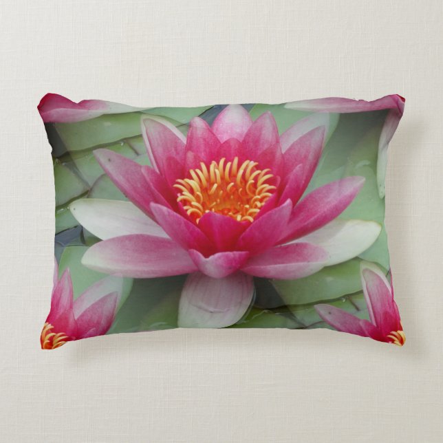 Rosa Lotus Vatten Lily Accent Pillow Prydnadskudde (Framsidan)