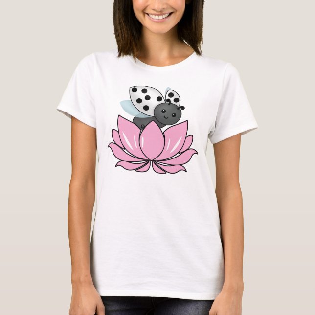 Rosa Lotus White Ladybug T-Shirt (Framsida)