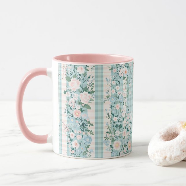 Rosa mintgrön blommig gingham Grand Millennial Mugg (Med munk)