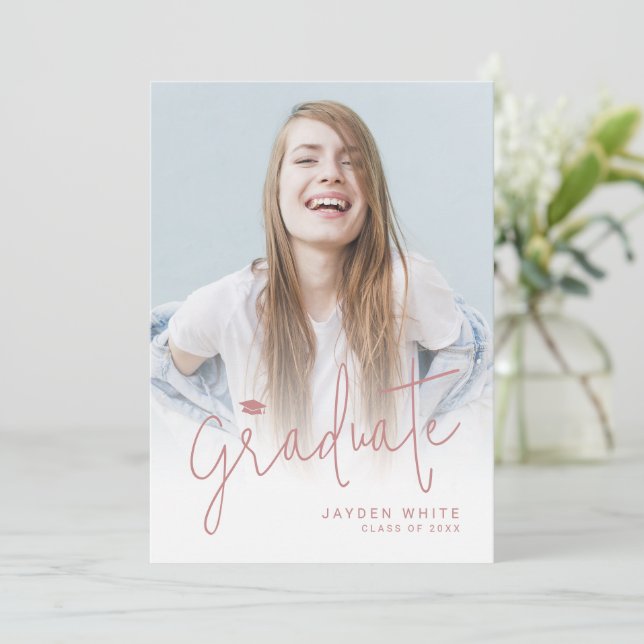 Rosa modern script 4 fotoexamen examensbevis inbjudningar (Stående Fram)