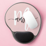 Rosa Modern Script Girly Monogram Namn Gel Musmatta<br><div class="desc">Öka arbetsytan med Rosa Modern Script Girly Monogram Namn Gel Mouse Pad. Den här snyggten har en rosa-design för chicen med ett slimmat, modernt skriptmonogram, vilket gör att du får en personlig på skrivbordet. Den gelfyllda kudden ger bekvämt stöd för handledarna och minskar belastningen under långa användor. Den är tillverkad...</div>