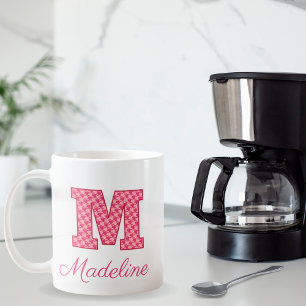 Rosa Monogram Brev M Classic Mugg, 11 oz Kaffemugg