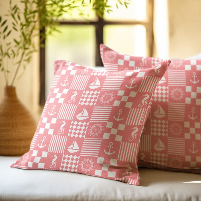 Rosa Nautical Patchwork Mönster Kudde (Skapare uppladdad)