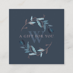 ROSA NAVY FOLIAGE INITIAL WREATH GIFT CERTIFICATE FYRKANTIGT VISITKORT