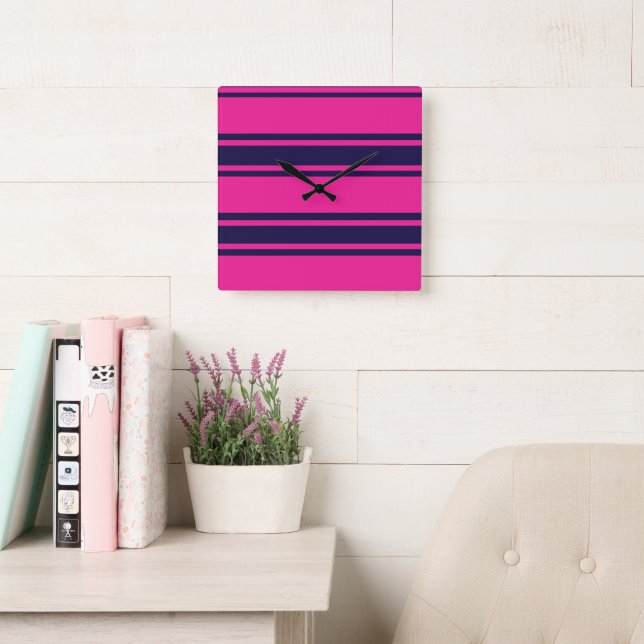 Rosa Navy Rand Fyrkantig Klocka (Läsesal)