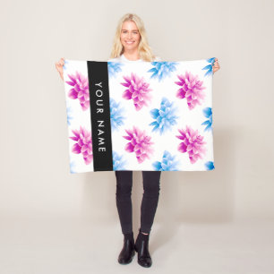 Rosa och blå dahlia, blommönster, Ditt Namn Fleecefilt