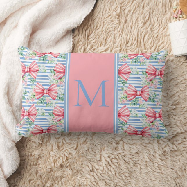 Rosa och Blåa Slingor Blommor och Ränder Monogram Lumbarkudde (Filt)