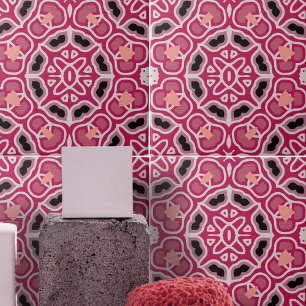 Rosa och Burgundy Kaleidoscopic Geometric Mönster Kakelplatta