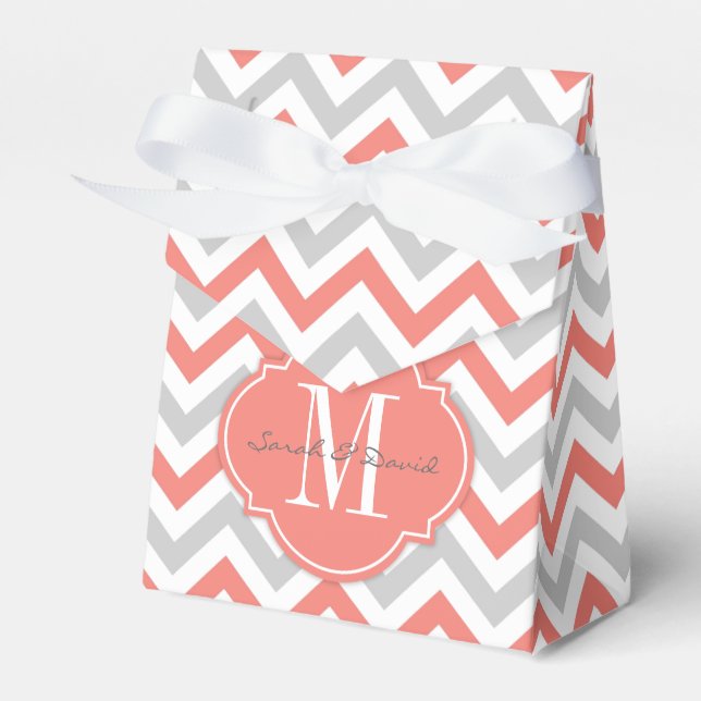 Rosa och Grått Chevron Mönster med Monogram Presentaskar (Framsidan Sidan)
