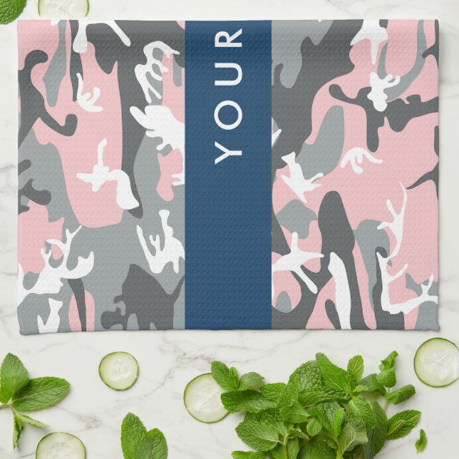 Rosa och Grått-kamouflage Ditt namn anpassar sig Kökshandduk (Vikta)
