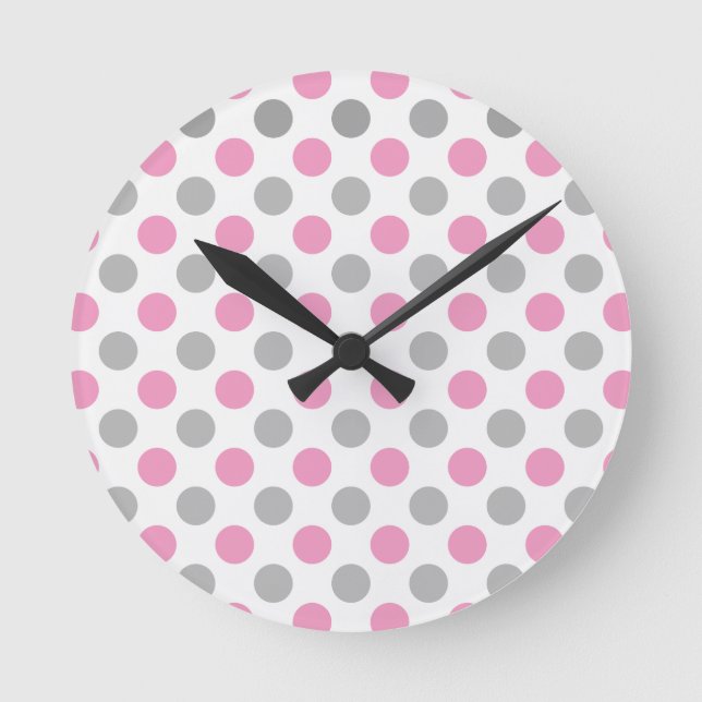 Rosa och grått polka dots mönster rund klocka (Framsida)