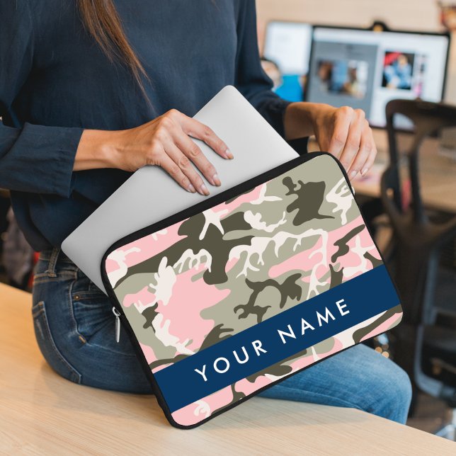 Rosa och grön kamouflage Personalisera ditt namn Laptop Fodral (Skapare uppladdad)