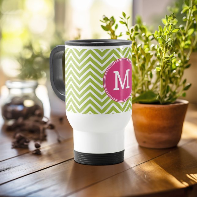 Rosa och Grönt Chevron Mönster med Monogram Resemugg (Personalized travel mug - add photos and text or customize completely)