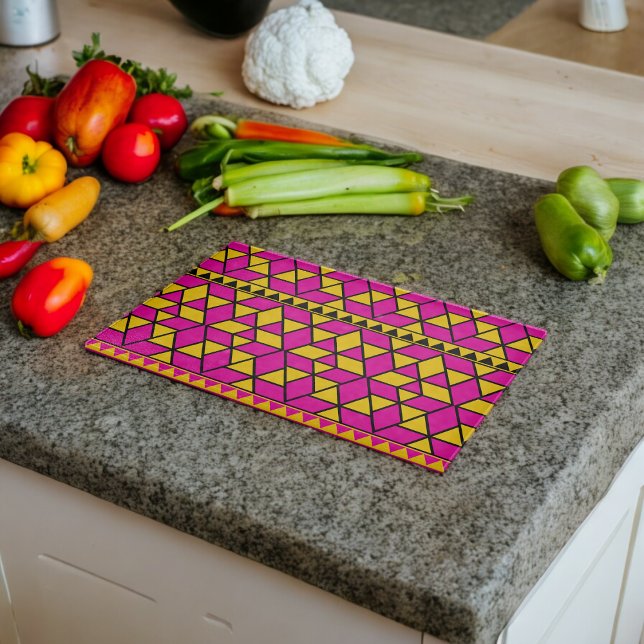 Rosa och Gult Triangles Mönster (Chopping Board)