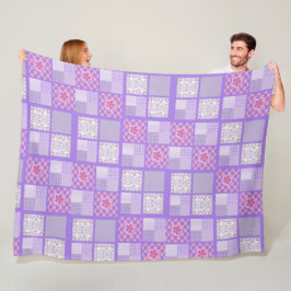 Rosa- och Lila Patchwork Design Fleecefilt