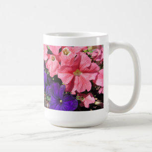 Rosa och lila petunior kaffemugg