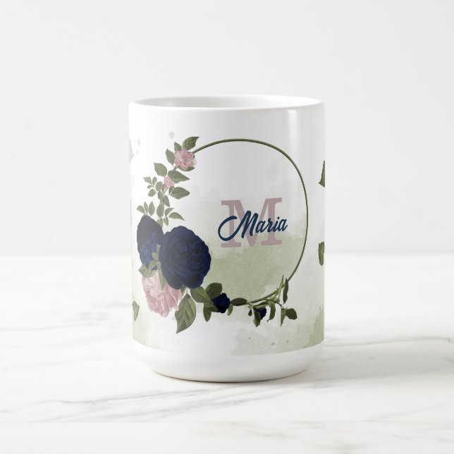 rosa och marinblå blommor grönska monogram kaffemugg (Center)