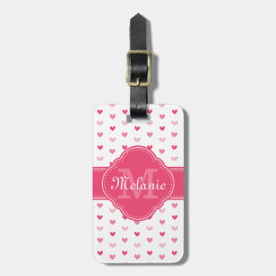 Rosa och Mönster med vitt hjärta med Monogram Bagagebricka