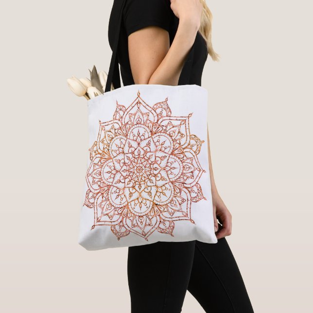 Rosa och Orange Mandala på White Glam Tygkasse (Närbild)