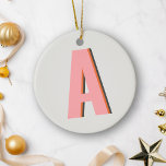 Rosa och Orange Retro Typography Monogram Initial Julgransprydnad Keramik<br><div class="desc">Lägg till en fetstilt, vintage till din juldekoration med den här personligen monokulära keramiska prydnadsföremål som har en pulserande rosa- och orangens återtypografi. Perfekt för dem som kärlek är en lekfull och nostalgisk estetik, kan detta prydnadsämne anpassas med initialer, skapar det till en enkel keepist eller en tankfull helgdag. Den...</div>