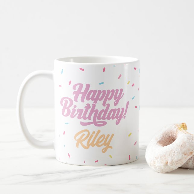 Rosa och Rainbow Sprinkles Anpassade Birthday Kaffemugg (Med munk)