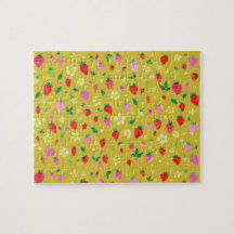 Rosa och Red Strawberry Fält on Chartreuse