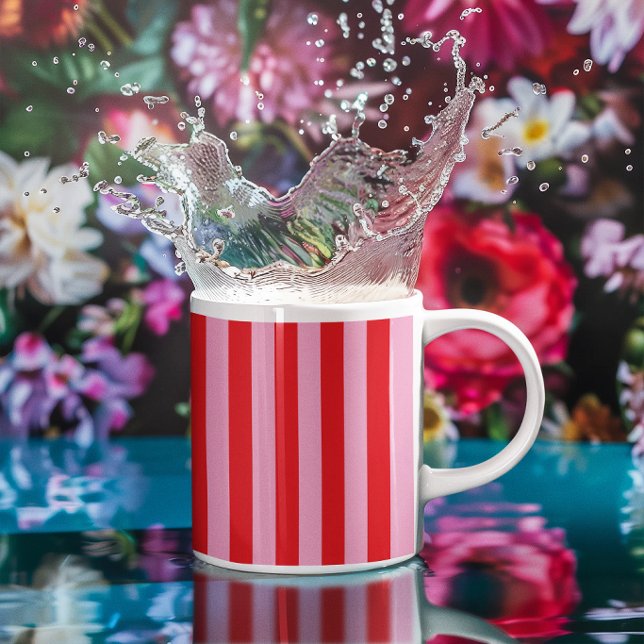 Rosa och röda godisränder kaffemugg (Pink and Red Candy Stripes Coffee Mug)