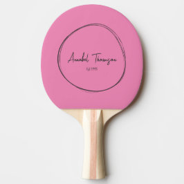 Rosa och svart med namn i uppritad cirkel pingisracket