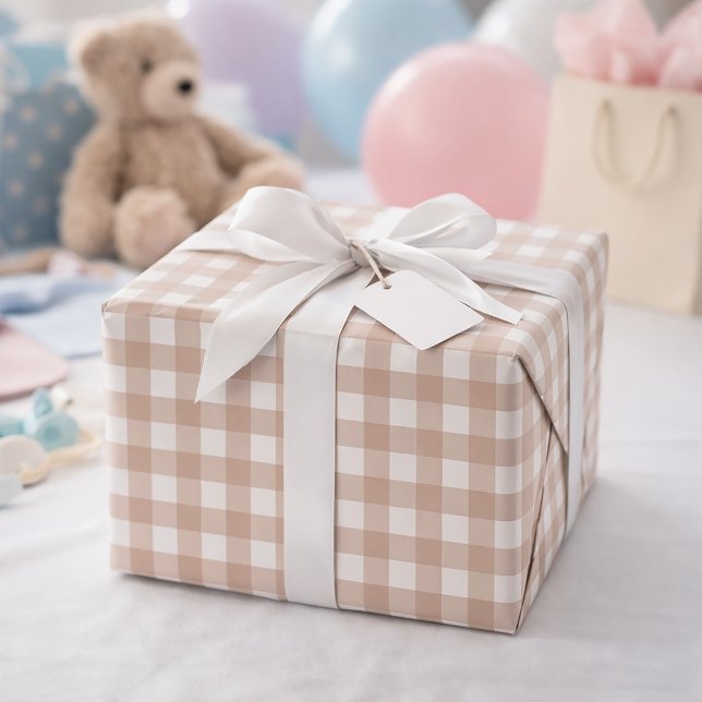 Rosa och vit gingham-rutig mönster presentpapper (Wrapping paper with a pink and white gingham plaid pattern.)
