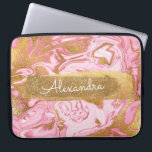 Rosa och vit marmor med guldolja och Glitter Laptop Sleeve<br><div class="desc">Rosa och vit marmor med guldolja och Glitter Elegant Monogram Namn Fodral. Det här fodral kan anpassas så att det inkluderar ditt första namn.</div>