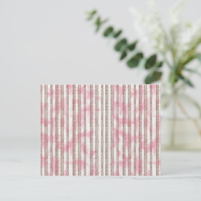 rosa och vit strimlad bakgrund vykort (Stående Fram)